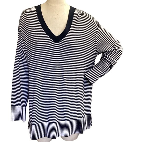 Tommy Hilfiger Striped V-Neck Pullover Sweater  Sz XXL Navy/White 140R - Picture 2 of 12
